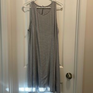 Old Navy black & white striped dress